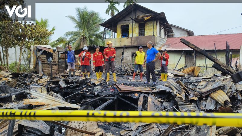 Kebakaran 1 Rumah Dihuni 4 KK di Pontianak Makan 5 Korban&nbsp;Jiwa