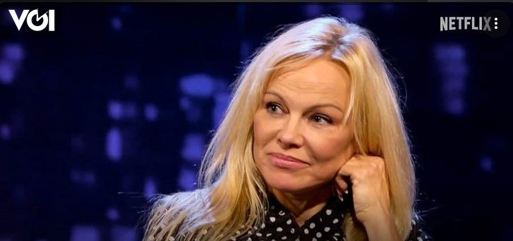 Pamela Anderson Tampil Memukau di Film The Last Showgirl
