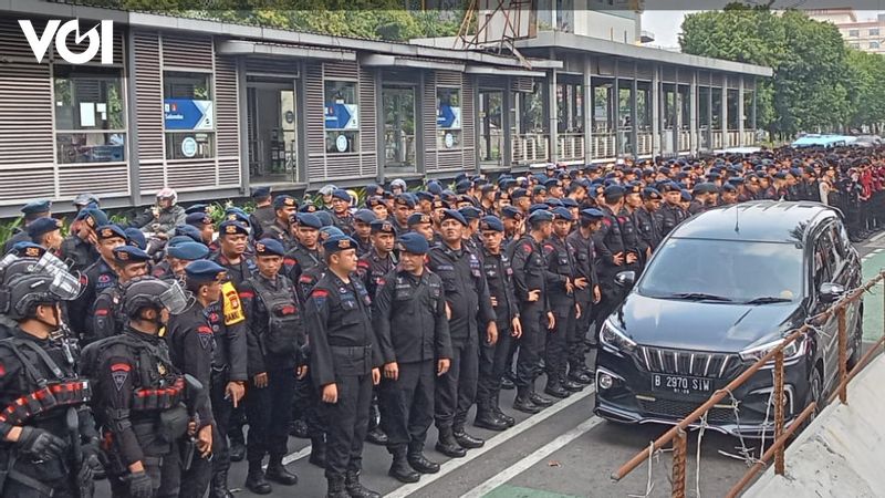 1.239 Petugas Gabungan Jaga KPUD Jakarta Jelang Penetapan Paslon Gubernur dan Wagub Jakarta